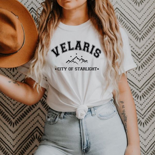 women s t shirt sarah j maas throne of glass t shirt velaris the city starlight tog acotar rhysand acosf vintage aesthetic 230408, White
women s t shirt sarah j maas throne of glass t shirt velaris the city starlight tog acotar rhysand acosf vintage aesthetic 230408, White