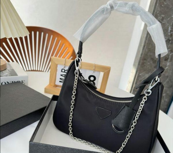 fashion womens underarm bag luxurys designers bags handbags hobo purses re-edition 2000 nylon chain lady handbag crossbody shoulder totes wa
fashion womens underarm bag luxurys designers bags handbags hobo purses re-edition 2000 nylon chain lady handbag crossbody shoulder totes wa