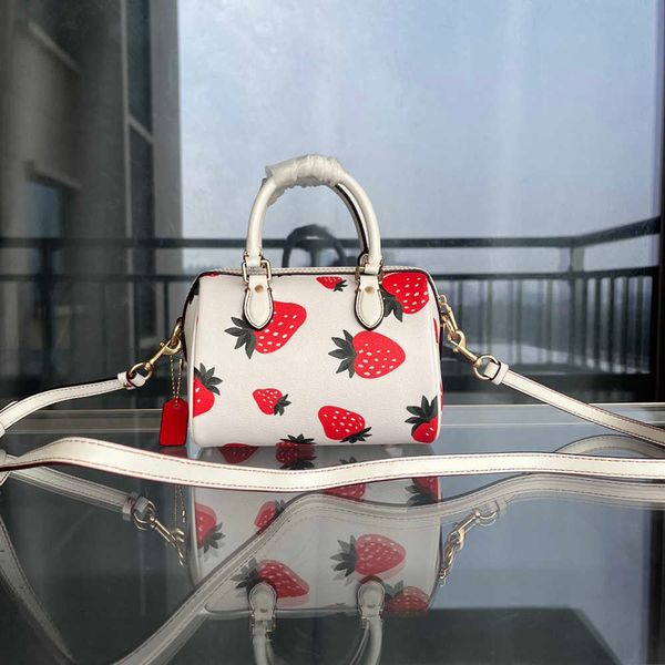 strawberries designer bags women boston bag luxury handbags leather tote handbag crossbody shoulder purses totes handbags 230420
strawberries designer bags women boston bag luxury handbags leather tote handbag crossbody shoulder purses totes handbags 230420