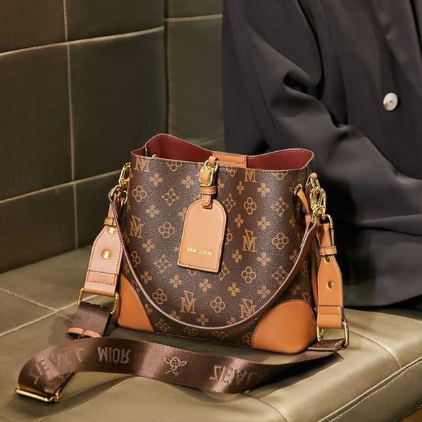 brand luxury design vintage bucket bag 2023 women's fashion retro style one shoulder crossbody bags printed color handbag uuiiy
brand luxury design vintage bucket bag 2023 women's fashion retro style one shoulder crossbody bags printed color handbag uuiiy