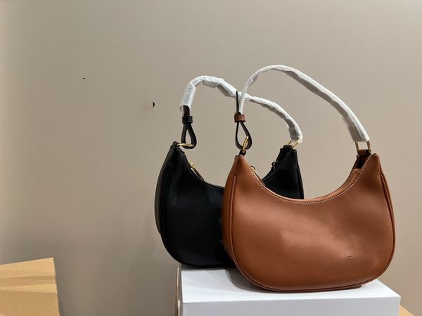 designer fashion one shoulder bag women luxury girl handbag bags pu leather gold chain woman cross body bag pure color female multi pochette
designer fashion one shoulder bag women luxury girl handbag bags pu leather gold chain woman cross body bag pure color female multi pochette