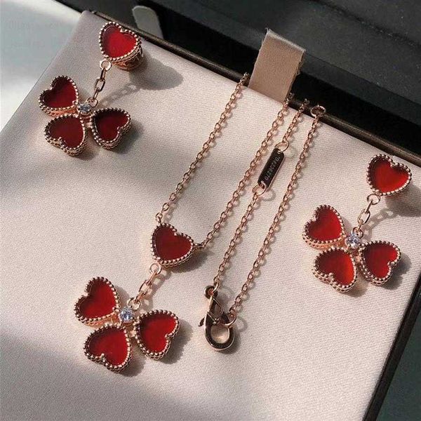 designer bracelets 18k gold luxury brand clover designer necklaces for women love heart van red white pendant charm mother of pearl necaklce, Silver
designer bracelets 18k gold luxury brand clover designer necklaces for women love heart van red white pendant charm mother of pearl necaklce, Silver