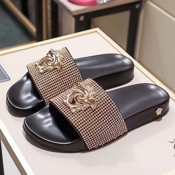 summer new luxury womens shoes sandals mens slippers gold silver slippers foam metal fashion outwear non slip shoes soft sole premium brand, Black
summer new luxury womens shoes sandals mens slippers gold silver slippers foam metal fashion outwear non slip shoes soft sole premium brand, Black