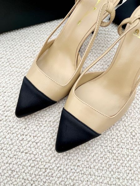 2023s summer designer ladies sandals luxury high-quality leather high-heeled leather sandals exquisite packaging suitable for various occasi, Black
2023s summer designer ladies sandals luxury high-quality leather high-heeled leather sandals exquisite packaging suitable for various occasi, Black
