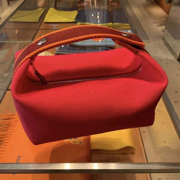 high-end designer cosmetic bags women's handbag lunch box bag fashion design canvas cosmetics carry-on toiletry bag large capacity port
high-end designer cosmetic bags women's handbag lunch box bag fashion design canvas cosmetics carry-on toiletry bag large capacity port
