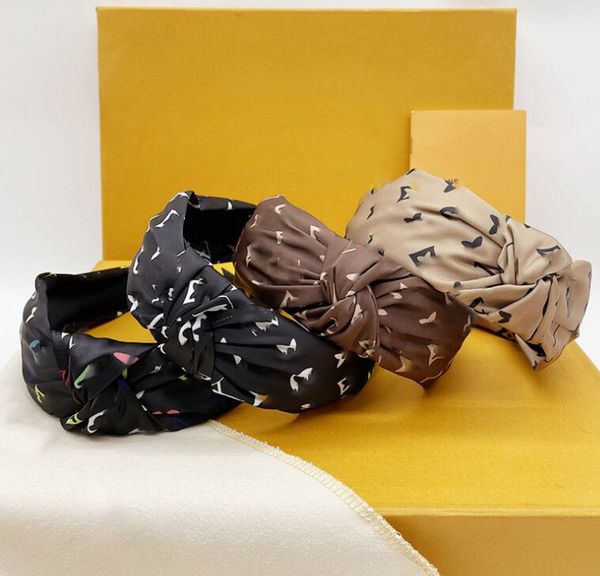 simple headband temperament face wash hair hoops wide edge knotted non-slip head hoop high-grade printed satin hair hoop women hairbands, Black;brown
simple headband temperament face wash hair hoops wide edge knotted non-slip head hoop high-grade printed satin hair hoop women hairbands, Black;brown
