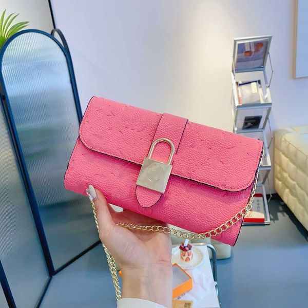 woman's brand brand designer bags handbags shoulder crossbody bags tote 2023 new fashion texture chain portable envelope bag camera bag
woman's brand brand designer bags handbags shoulder crossbody bags tote 2023 new fashion texture chain portable envelope bag camera bag