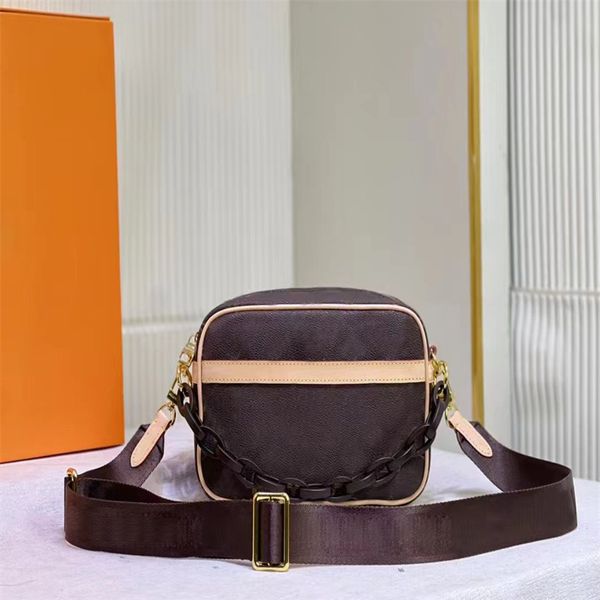 5a luxurys designer bag men's handbag postman bags messenger bag sattractive accessories spring fashion show functional and practical o
5a luxurys designer bag men's handbag postman bags messenger bag sattractive accessories spring fashion show functional and practical o