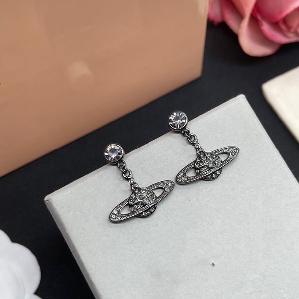 designer brand stud earrings luxury women fashion jewelry saturn earing metal pearl earring cjeweler woman orecchini 3assa, Golden;silver
designer brand stud earrings luxury women fashion jewelry saturn earing metal pearl earring cjeweler woman orecchini 3assa, Golden;silver