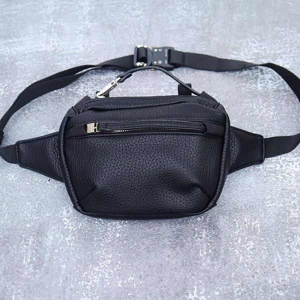 classic leather 1017 alyx 9sm id bags men women 1:1 metal bar zipper alyx bag black buckle backpacks dual purpose
classic leather 1017 alyx 9sm id bags men women 1:1 metal bar zipper alyx bag black buckle backpacks dual purpose