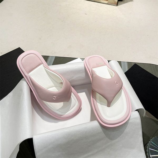 designer luxury beach shoes cc slippers women fashion leather slides gifts outdoor slippers sandals for summer holidays xt02
designer luxury beach shoes cc slippers women fashion leather slides gifts outdoor slippers sandals for summer holidays xt02