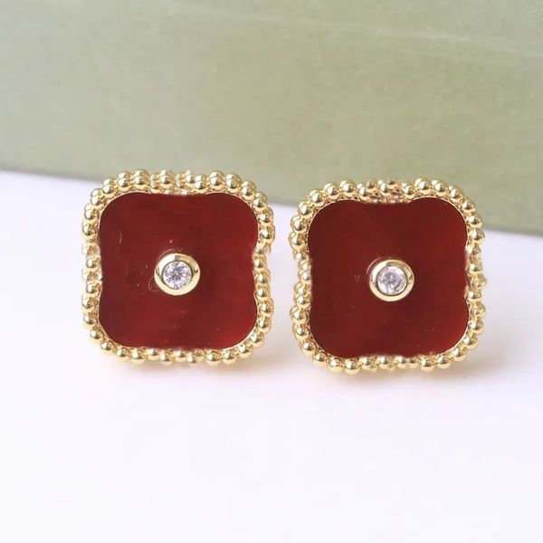 luxury clover charm designer stud earrings love van heart vintage 18k gold earrings flower earstud necklace cleef bracelets party jewelry va, Golden
luxury clover charm designer stud earrings love van heart vintage 18k gold earrings flower earstud necklace cleef bracelets party jewelry va, Golden