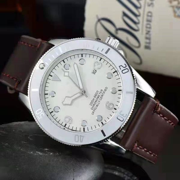 tudo wrist watches for men 2023 mens watches three needles quartz watch luxury brand clock fashion geneva leather strap montre de luxe, Slivery;golden
tudo wrist watches for men 2023 mens watches three needles quartz watch luxury brand clock fashion geneva leather strap montre de luxe, Slivery;golden