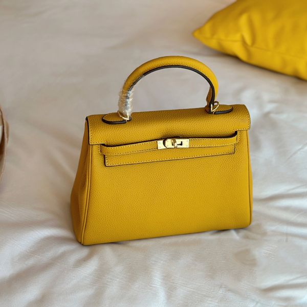 luxury bag real leather shoulderbags designer bags genuine leather women handbag fashion handbags lady casual crossbag 25 cm to go version
luxury bag real leather shoulderbags designer bags genuine leather women handbag fashion handbags lady casual crossbag 25 cm to go version