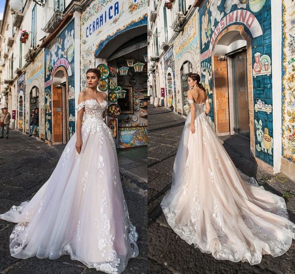 elegant lace tulle wedding dresses a line off shoulders appliques backless bridal gowns plus size lace-up vestidos de fiesta bc15726, White
elegant lace tulle wedding dresses a line off shoulders appliques backless bridal gowns plus size lace-up vestidos de fiesta bc15726, White