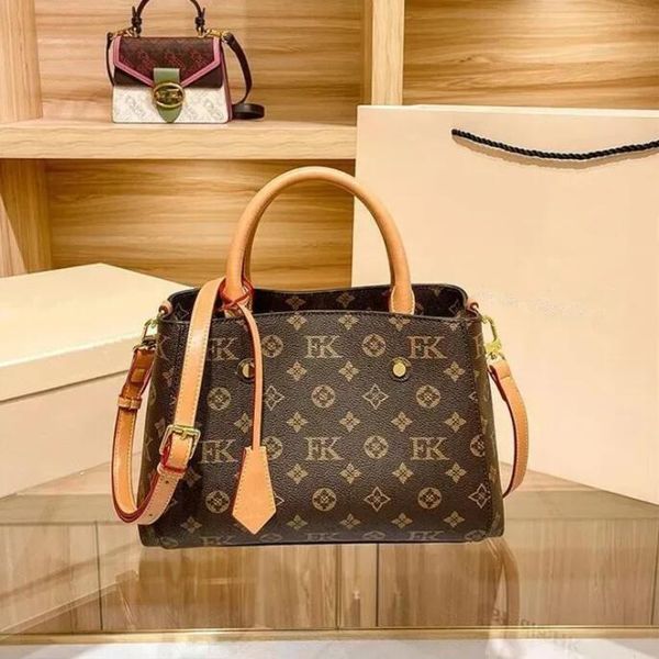 leather handbags women corssbody messenger bags purse tote satchel embossing vintage designer shoulder bags lady handbag wallets m41056, Red;black
leather handbags women corssbody messenger bags purse tote satchel embossing vintage designer shoulder bags lady handbag wallets m41056, Red;black