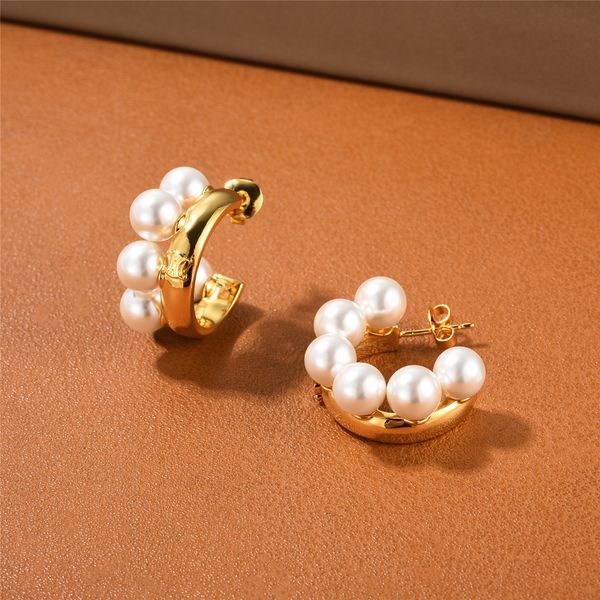 french niche design stud with exquisite c-shaped pearl earrings for women stylish fashionable jewelry accessories, Golden;silver
french niche design stud with exquisite c-shaped pearl earrings for women stylish fashionable jewelry accessories, Golden;silver