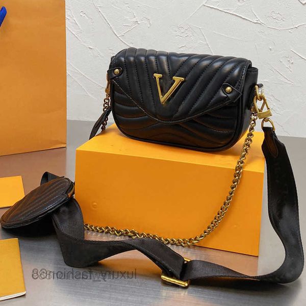 designer bag tote shoulder bags designer gold chain crobody bag women straddle flip shoulder handbag stripes leather small round zero wallet
designer bag tote shoulder bags designer gold chain crobody bag women straddle flip shoulder handbag stripes leather small round zero wallet