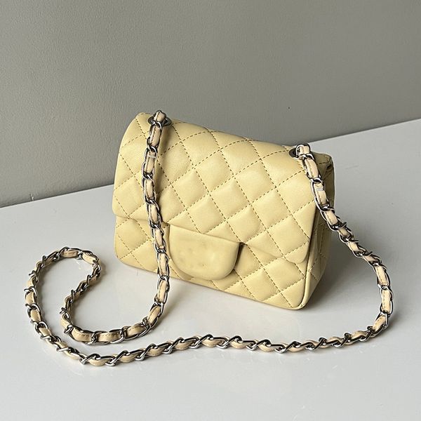 classic mini flap quilted lambskin sqaure bags with silver metal hardware mstelasse chain crossbody shoulder handbags genuine leather outdoo
classic mini flap quilted lambskin sqaure bags with silver metal hardware mstelasse chain crossbody shoulder handbags genuine leather outdoo