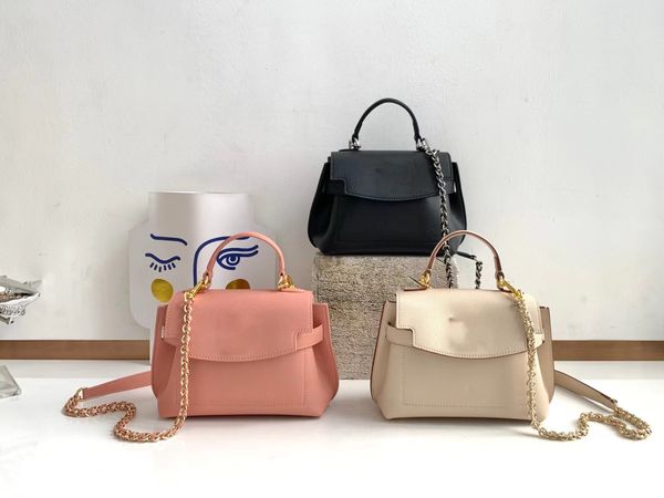 shoulder bag designer handbag crossbody bag women's bag leather elegant woven chain strap suitable for various occasions handheld shoul
shoulder bag designer handbag crossbody bag women's bag leather elegant woven chain strap suitable for various occasions handheld shoul
