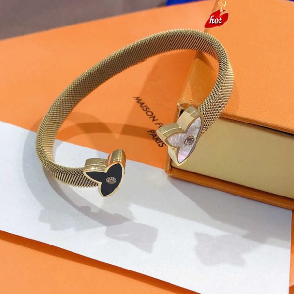 stainless steel gold open bangle bracelets women luxury designer diamond rhinestone letter jewelry crystal gift bangles mens bracelet black
stainless steel gold open bangle bracelets women luxury designer diamond rhinestone letter jewelry crystal gift bangles mens bracelet black