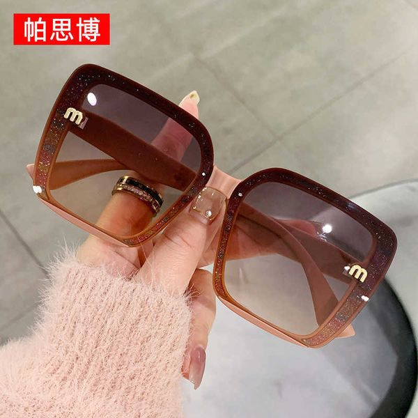 fashionable new women's trendy online red street p same style ins sunglasses, White;black
fashionable new women's trendy online red street p same style ins sunglasses, White;black