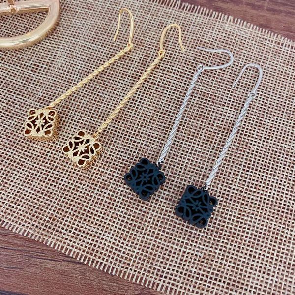 Classic designer earrings loews jewelry Luxury fashion jewelrys Carved Diamond Pendant Temperament Long Earring 3D Hollow Block Vintage Earrings Female jewelry
Classic designer earrings loews jewelry Luxury fashion jewelrys Carved Diamond Pendant Temperament Long Earring 3D Hollow Block Vintage Earrings Female jewelry