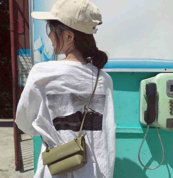 22 designer bags acne ins net red minimalist retro hong kong style package. one shoulder mini dumplings studio bagg
22 designer bags acne ins net red minimalist retro hong kong style package. one shoulder mini dumplings studio bagg