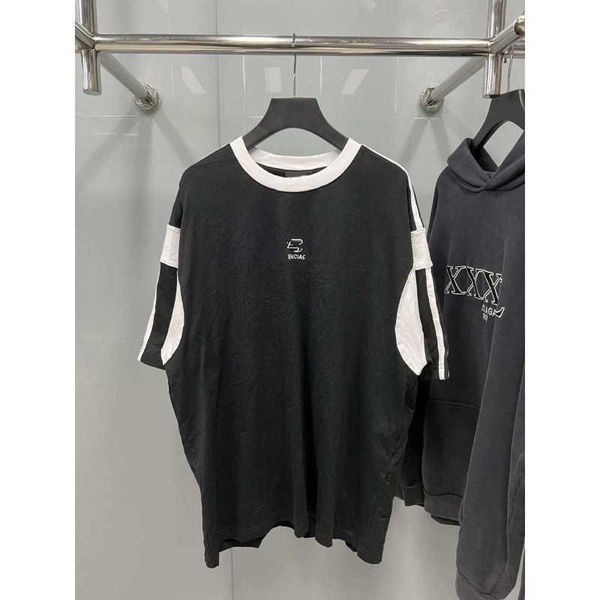 luxury designer's new men's and women's short sleeved sportswear set high edition hook splice loose short sleeve t-shirt unis, White;black
luxury designer's new men's and women's short sleeved sportswear set high edition hook splice loose short sleeve t-shirt unis, White;black