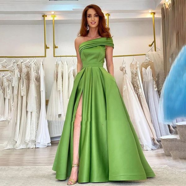 elegant one shoulder prom dress 2023 a line satin side slit evening gowns vestidos elegantes para mujer with pocket plus size, Black;red
elegant one shoulder prom dress 2023 a line satin side slit evening gowns vestidos elegantes para mujer with pocket plus size, Black;red
