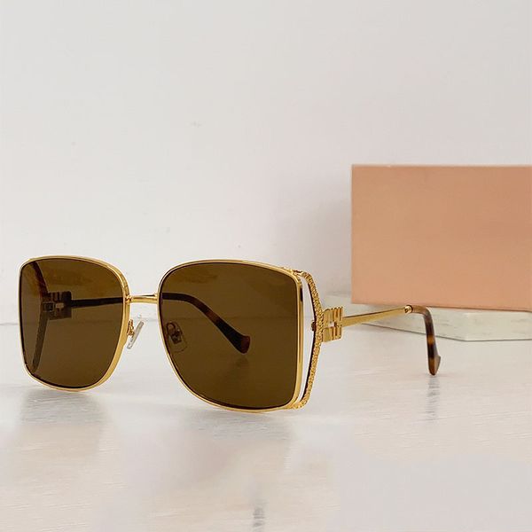Luxury square metal frame with high-quality 1:1 designer sunglasses SMU15YS fashionable mens and womens UV400 side letter connection mirror legs Lunettes outdoor
Luxury square metal frame with high-quality 1:1 designer sunglasses SMU15YS fashionable mens and womens UV400 side letter connection mirror legs Lunettes outdoor