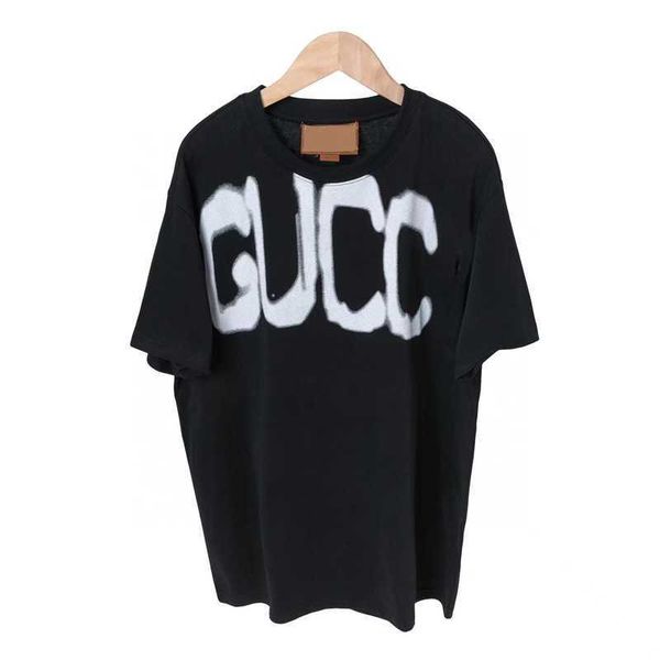 luxury designer's new men's and women's short sleeved sportswear set quality high edition summer korean large letter couple, White;black
luxury designer's new men's and women's short sleeved sportswear set quality high edition summer korean large letter couple, White;black