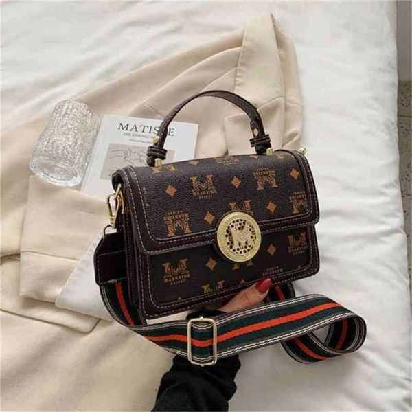 designer bag 2023 summer tote 20% off simple letter printing portable shoulder messenger small square
designer bag 2023 summer tote 20% off simple letter printing portable shoulder messenger small square