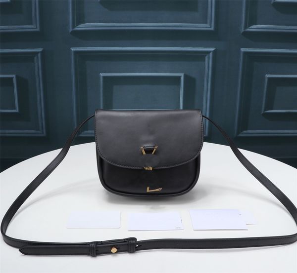 classic women's one shoulder bag high-end quality cowhide crossbody bag gold logo bag buckle appearance retro bag
classic women's one shoulder bag high-end quality cowhide crossbody bag gold logo bag buckle appearance retro bag