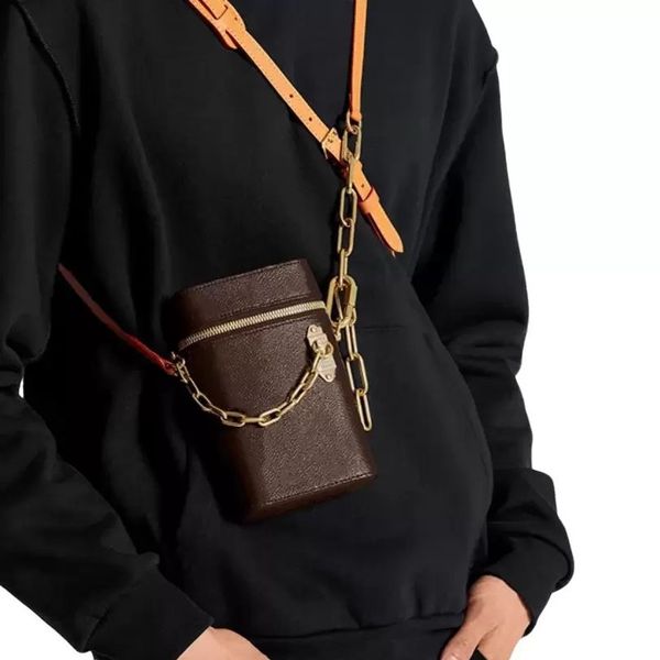 2023 small crossbody phone bags zipper opening classic wallet designer shoulder bag luxury handbag coin purse famous brand letter print desi, Black;red
2023 small crossbody phone bags zipper opening classic wallet designer shoulder bag luxury handbag coin purse famous brand letter print desi, Black;red