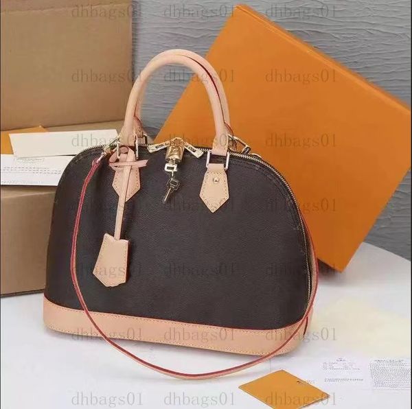 2023 fashion leather handbag high-quality shoulder bag designer brand messenger bag women's shell handbag purse
2023 fashion leather handbag high-quality shoulder bag designer brand messenger bag women's shell handbag purse