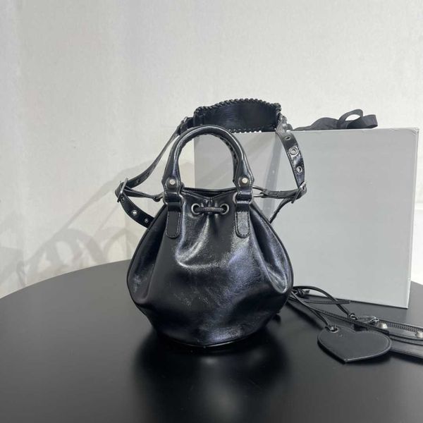 woman's brand designer bags handbag motorcycle bag series shoulder crossbody bags tote new fashion texture portable underarm bag bucket
woman's brand designer bags handbag motorcycle bag series shoulder crossbody bags tote new fashion texture portable underarm bag bucket
