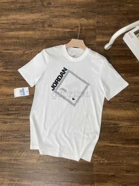 men's t-shirts spring/summer 2023 chest print couple loose fit short sleeve t-shirt classic 18j2ew, White;black
men's t-shirts spring/summer 2023 chest print couple loose fit short sleeve t-shirt classic 18j2ew, White;black