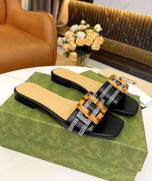 summer luxury womenbamboo buckle sandals shoes embroidered trim slide flats elegance beach slippers suede & leather lady flip flops eu35-43, Black
summer luxury womenbamboo buckle sandals shoes embroidered trim slide flats elegance beach slippers suede & leather lady flip flops eu35-43, Black