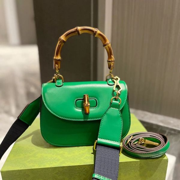 handbag small 2022 famous bamboo tote bag for men and women leather luxury shoulder bags crossbody wallet hand carry wallets coin purse 2023, Black;red
handbag small 2022 famous bamboo tote bag for men and women leather luxury shoulder bags crossbody wallet hand carry wallets coin purse 2023, Black;red