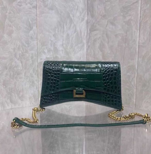 shoulder bags hourglass bag handbag designera ladies shiny crocodile embossed chain crossbody bag fashion leather half moon appearance 2022
shoulder bags hourglass bag handbag designera ladies shiny crocodile embossed chain crossbody bag fashion leather half moon appearance 2022