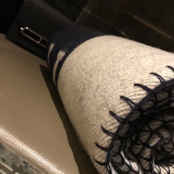 FAST 8-12 DAYS ARRIVE TOP QUAILTY NEW Colors 90%WOOL 10%cashmere Cushion H Blanket Living room sofa Ins Pillow Home, Beige
FAST 8-12 DAYS ARRIVE TOP QUAILTY NEW Colors 90%WOOL 10%cashmere Cushion H Blanket Living room sofa Ins Pillow Home, Beige