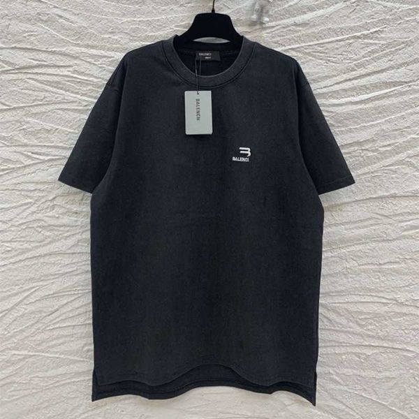 luxury designer's new men's and women's short sleeved sportswear set shirt high edition new family classic double hook embroi, White;black
luxury designer's new men's and women's short sleeved sportswear set shirt high edition new family classic double hook embroi, White;black