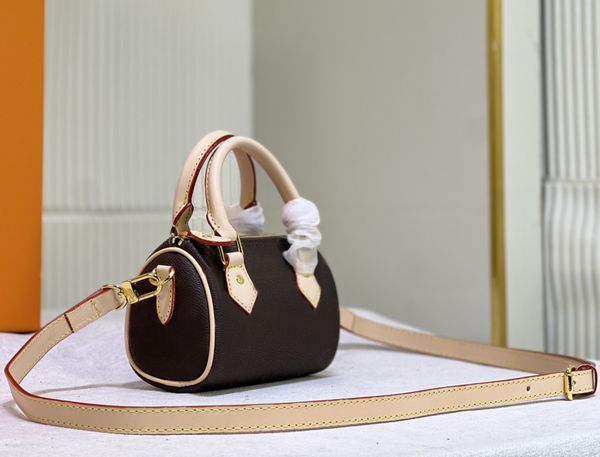designer womens shoulder bag luxury nano speedy handbags brown flower letter leather mini tote embossed crossbody bags ladies fashion makeup
designer womens shoulder bag luxury nano speedy handbags brown flower letter leather mini tote embossed crossbody bags ladies fashion makeup