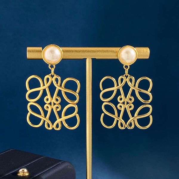 

Classic designer earrings loeve jewelry Luxury fashion jewelrys Golden Mooncake Temperament Earring Geometric Pattern Abstract Personalized Design Earrings