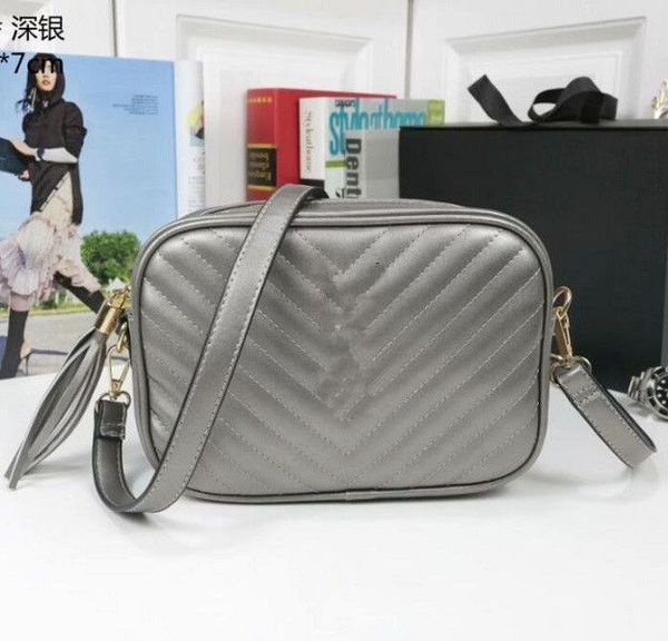 designer bags fashion lou quilted leather camera bag classic tassel women one shoulder crossbody wallet
designer bags fashion lou quilted leather camera bag classic tassel women one shoulder crossbody wallet