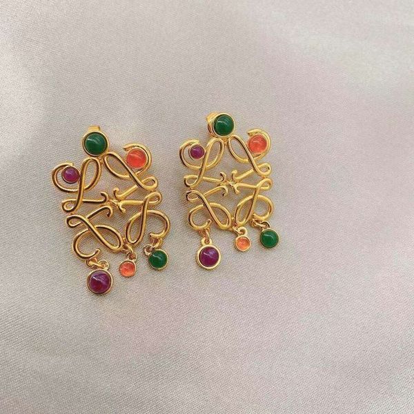 Classic designer earrings loews jewelry Luxury fashion jewelrys Colorful Geometric Hollow Earrings with a Small Design Sense Fashionable and Luxury Style Earring
Classic designer earrings loews jewelry Luxury fashion jewelrys Colorful Geometric Hollow Earrings with a Small Design Sense Fashionable and Luxury Style Earring