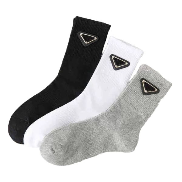 3pairs womens mens socks designer classic letter triangle fashion iron standard autumn and winter pure cotton high tube socks, Pink;yellow
3pairs womens mens socks designer classic letter triangle fashion iron standard autumn and winter pure cotton high tube socks, Pink;yellow