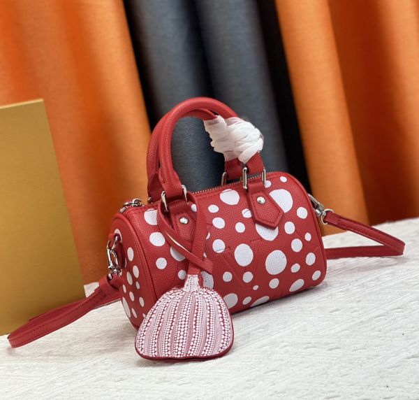 designer womens shoulder bag luxury nano speedy handbags brown flower letter leather mini tote embossed crossbody bags ladies fashion makeup
designer womens shoulder bag luxury nano speedy handbags brown flower letter leather mini tote embossed crossbody bags ladies fashion makeup