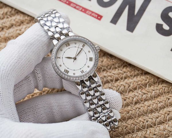 brand fashion female designer watch quartz sports elegant dress watch circular dial stainless steel table original buckle casual luxury, Slivery;golden
brand fashion female designer watch quartz sports elegant dress watch circular dial stainless steel table original buckle casual luxury, Slivery;golden